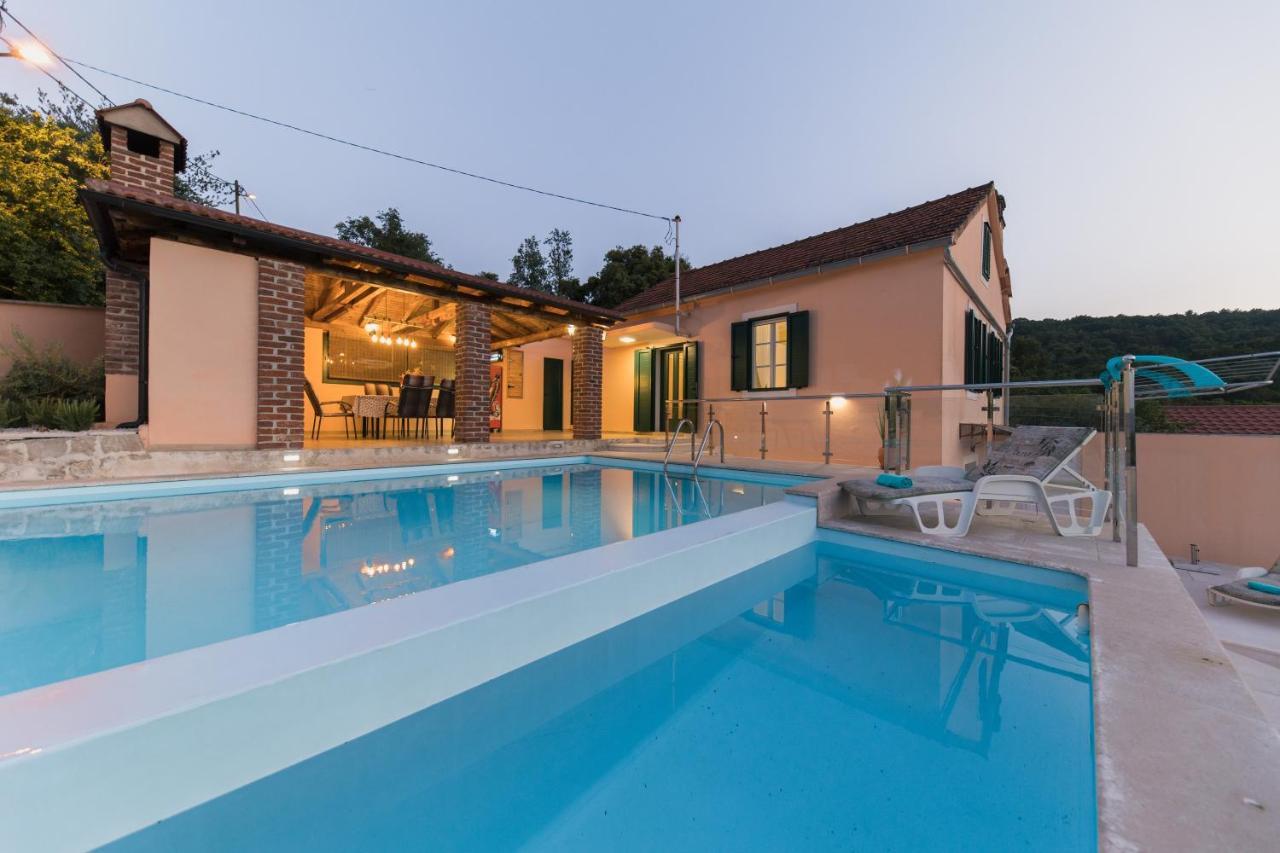 Holiday Home Lavanda มาลีลิช ภายนอก รูปภาพ