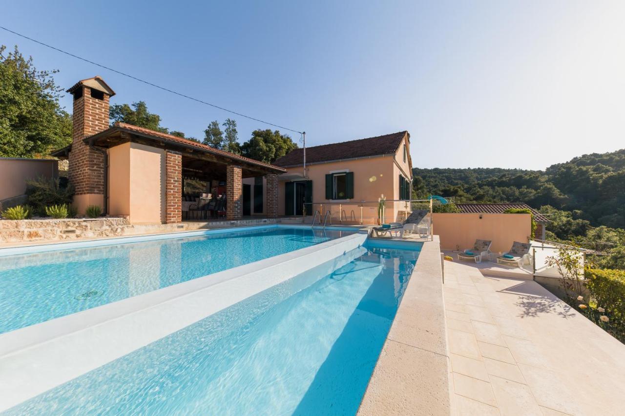Holiday Home Lavanda มาลีลิช ภายนอก รูปภาพ