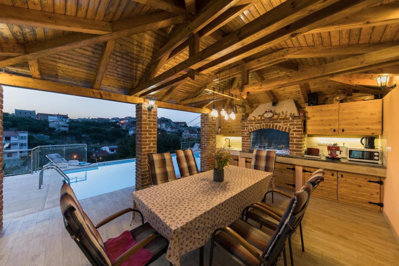 Holiday Home Lavanda มาลีลิช ภายนอก รูปภาพ